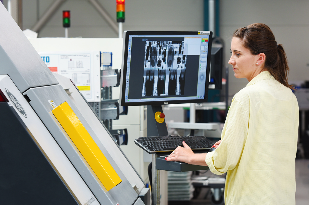 X-ray PCB examining